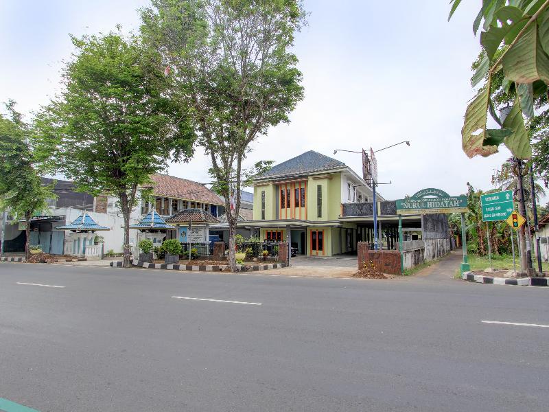 Oyo 91748 Wisma Pkpri Purworejo image
