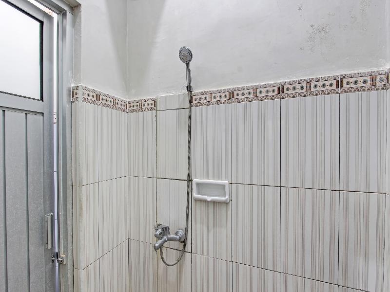 Oyo 91748 Wisma Pkpri Purworejo image