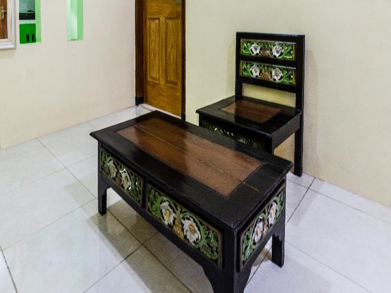 Oyo 91544 Homestay Biru Blukid image