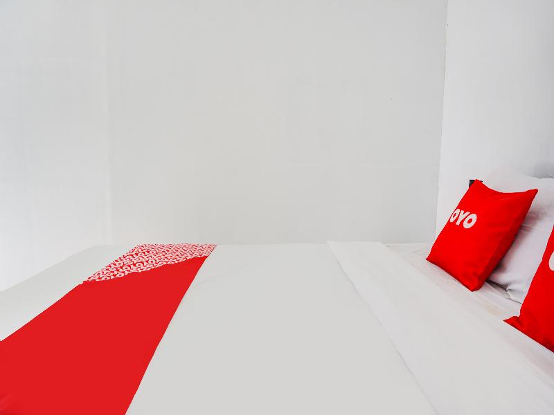 Oyo 91544 Homestay Biru Blukid image