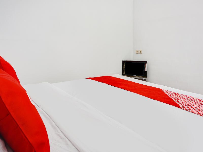 Oyo 91544 Homestay Biru Blukid image
