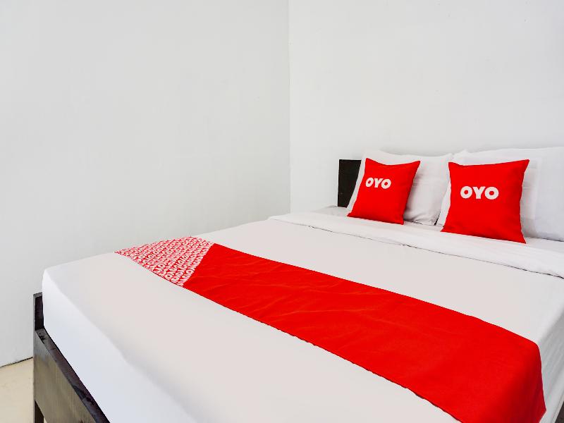 Oyo 91544 Homestay Biru Blukid image