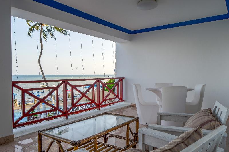 Sai Rock Beach Hotel & Spa image