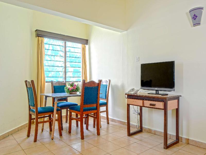 Sai Rock Beach Hotel & Spa image