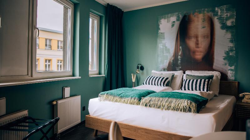 Selina Mitte Berlin image