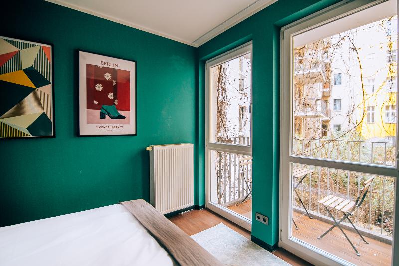 Selina Mitte Berlin image