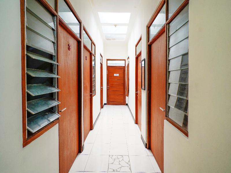 Spot On 91392 Pondok Basari