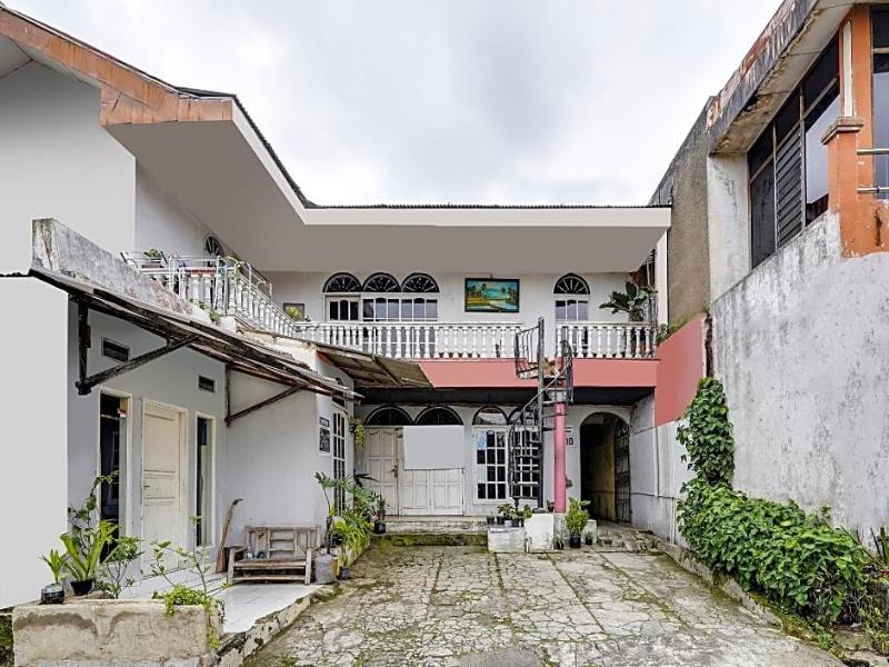 Spot On 91393 Budiluhur 10 Homestay — photo 4