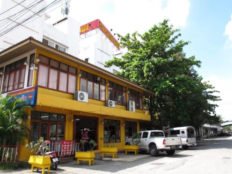 75409 Premium The Family Hotel — photo 2