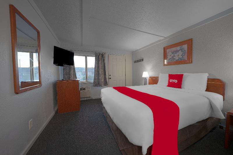 OYO Hotel Portland OR near Airport image