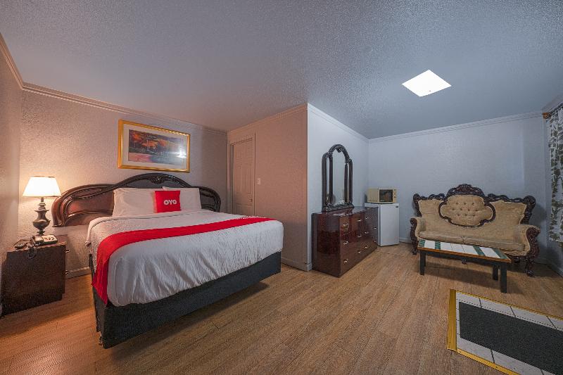 OYO Hotel Portland OR near Airport image