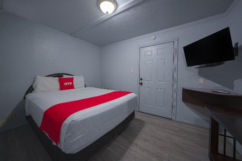 OYO Hotel Portland OR near Airport image