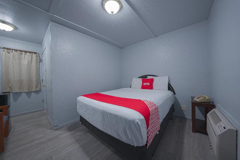 OYO Hotel Portland OR near Airport image