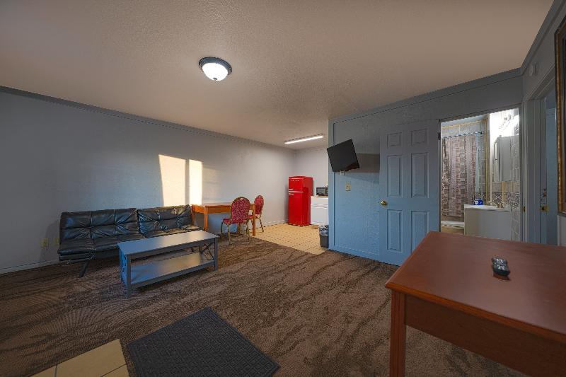 OYO Hotel Portland OR near Airport image