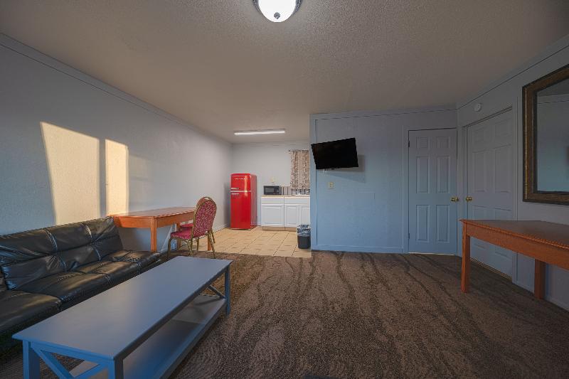 OYO Hotel Portland OR near Airport image