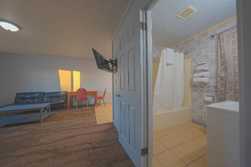 OYO Hotel Portland OR near Airport image