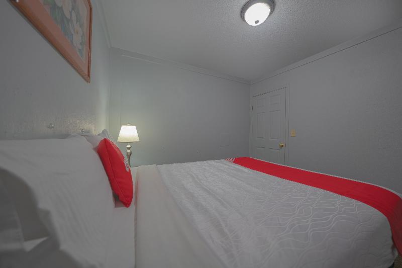 OYO Hotel Portland OR near Airport image