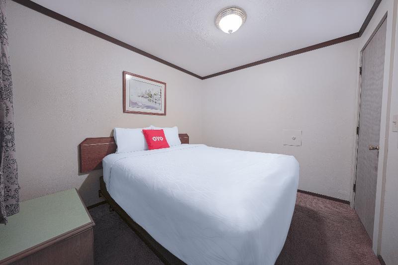 OYO Hotel Portland OR near Airport image