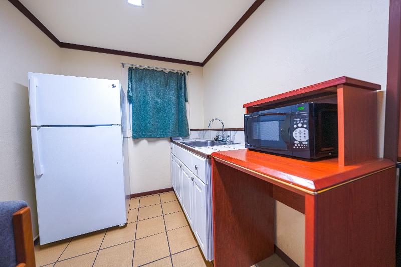OYO Hotel Portland OR near Airport image
