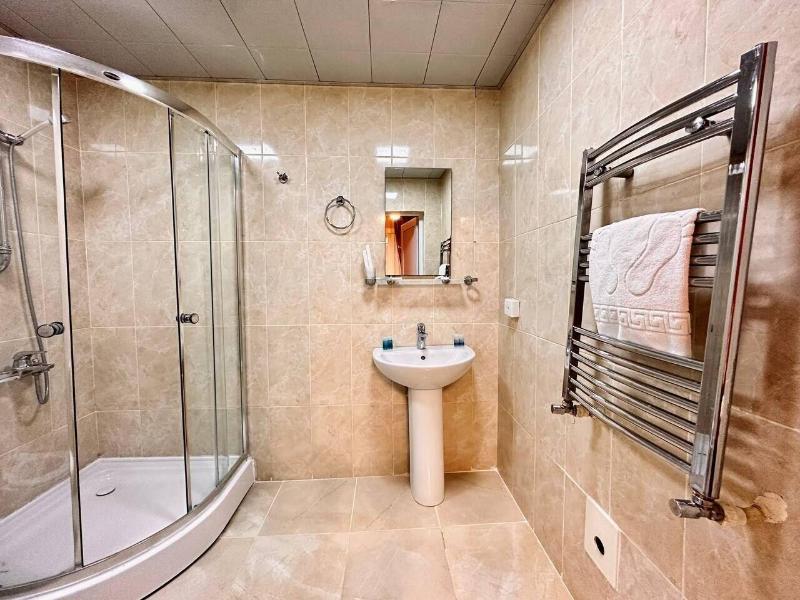 Deluxe Park Qusar Resort & Spa Hotel image