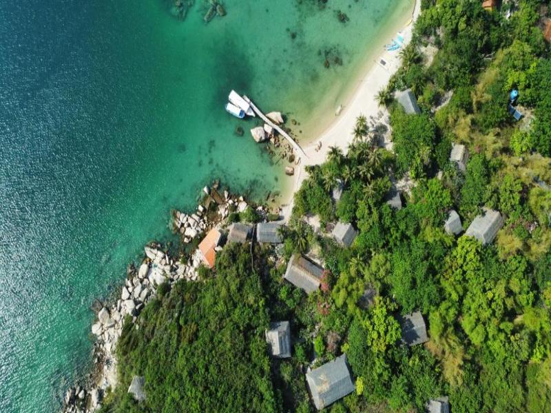 Whale Island Resort image