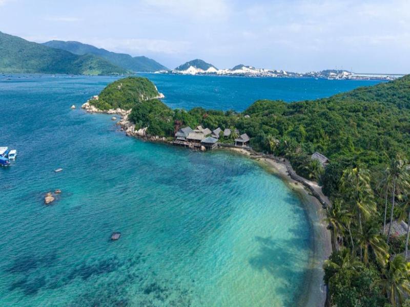 Whale Island Resort image