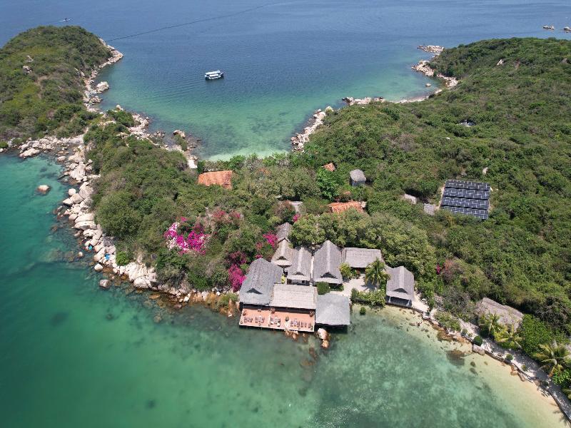 Whale Island Resort image