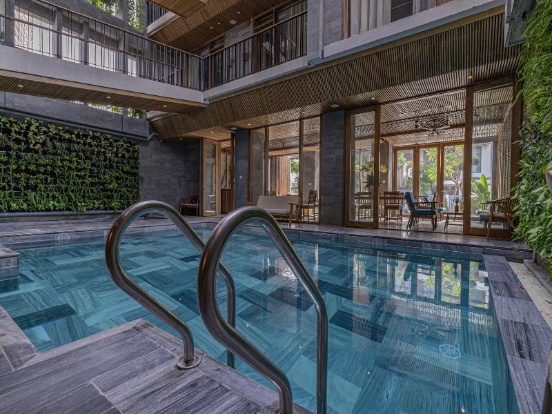 Le Boutique Danang image