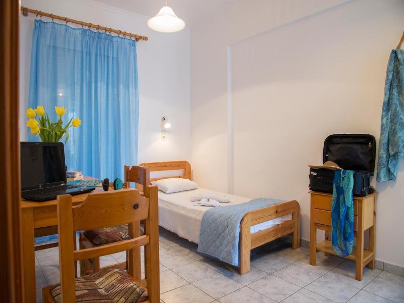 Yannis Yard Studios And Apartments image