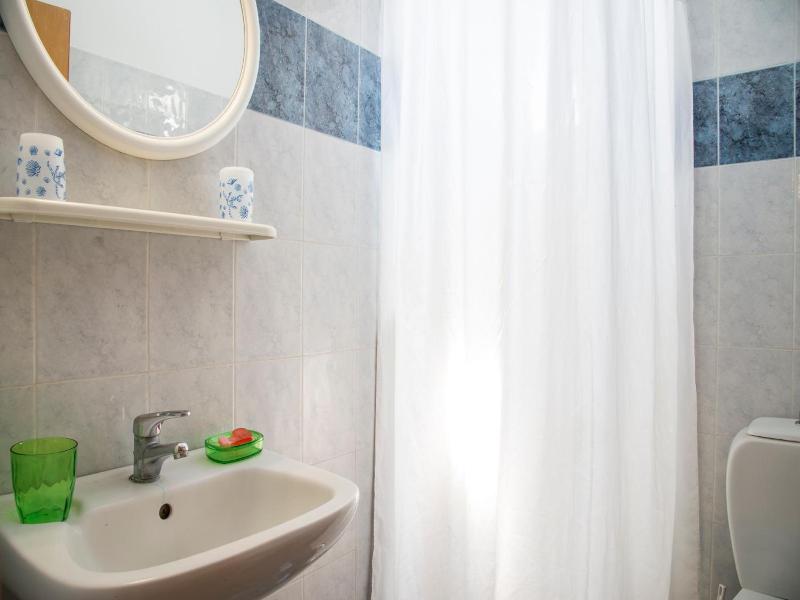 Yannis Yard Studios And Apartments image