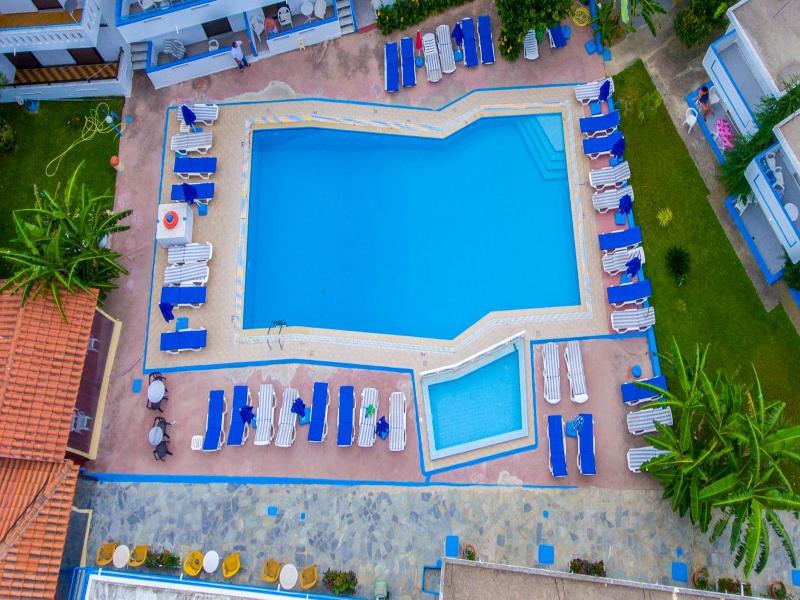 Yannis Yard Studios And Apartments image