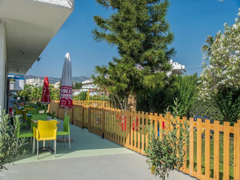 Yannis Yard Studios And Apartments image