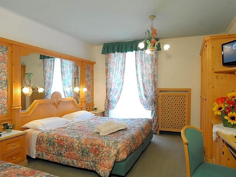 Hotel Barance image