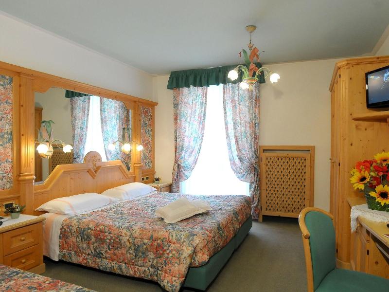 Hotel Barance image