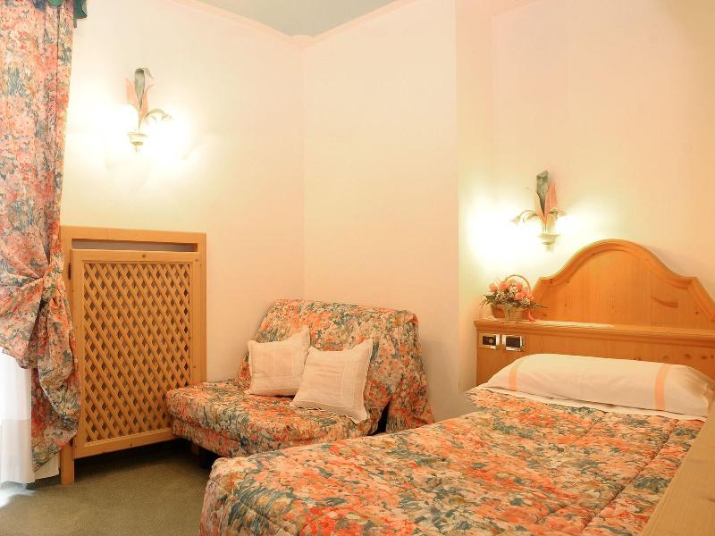 Hotel Barance image