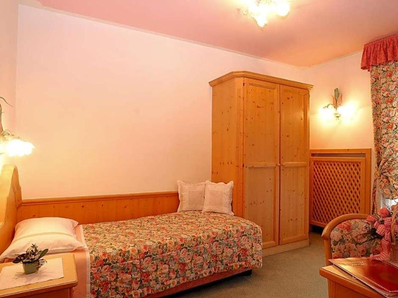Hotel Barance image