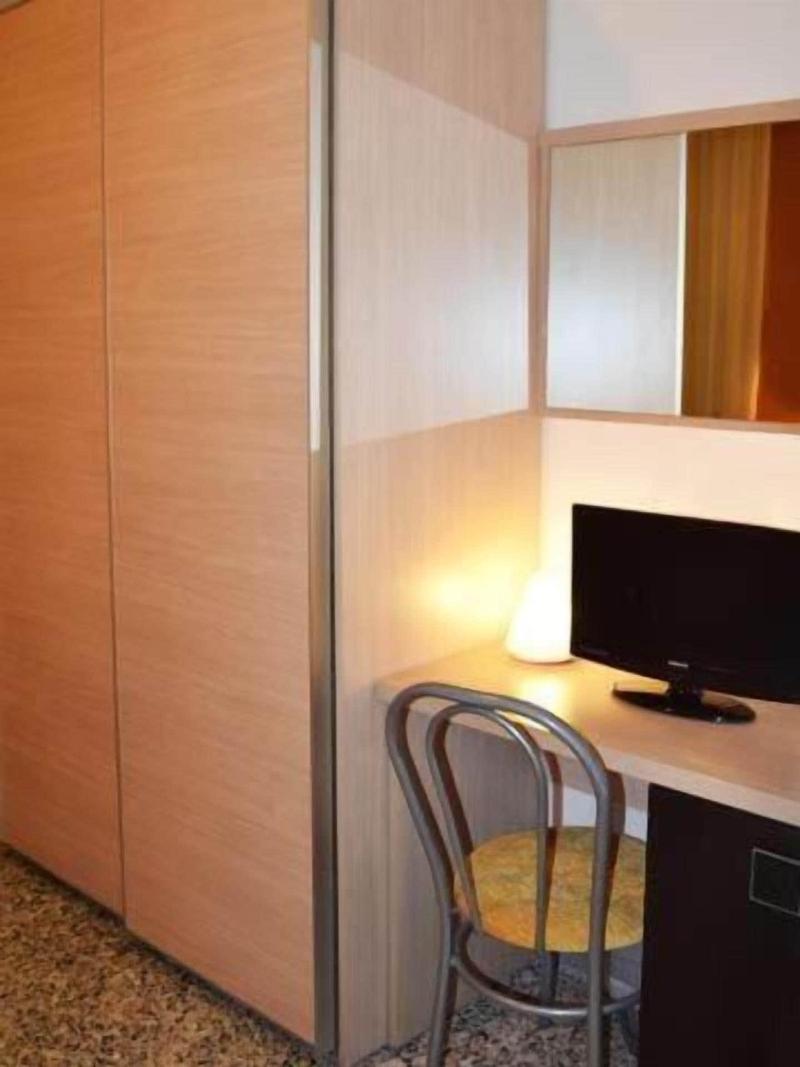 Hotel Abel image