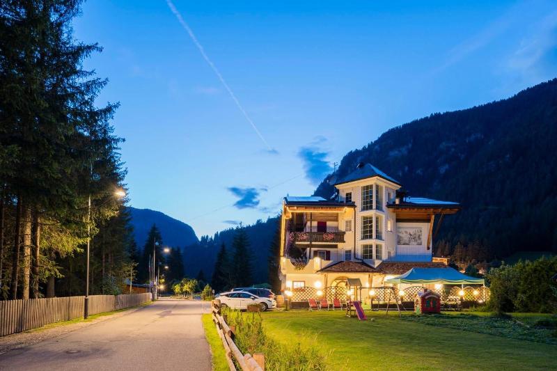 Hotel Chalet Pineta image