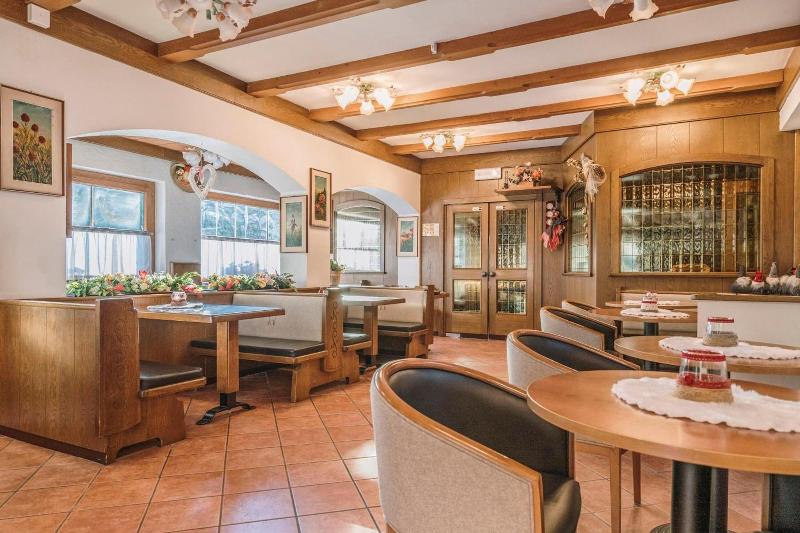 Hotel Chalet Pineta image
