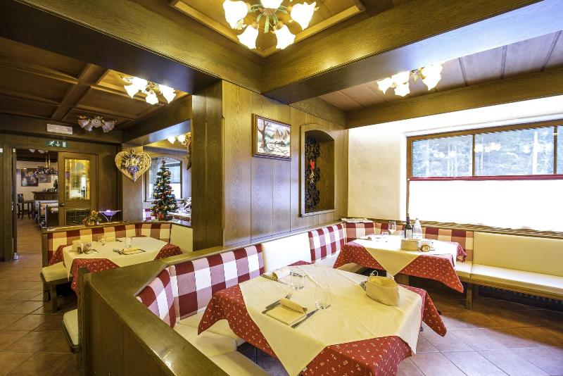 Hotel Chalet Pineta image