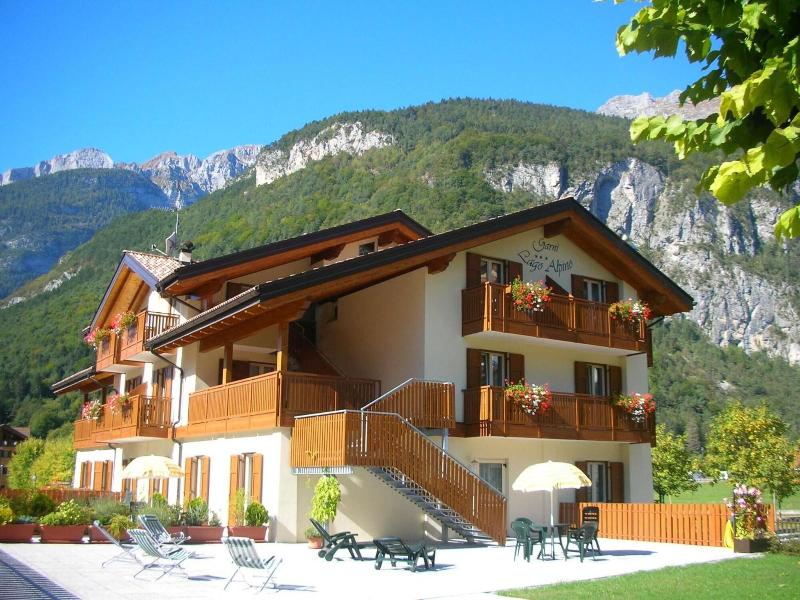 Garna Lago Alpino image