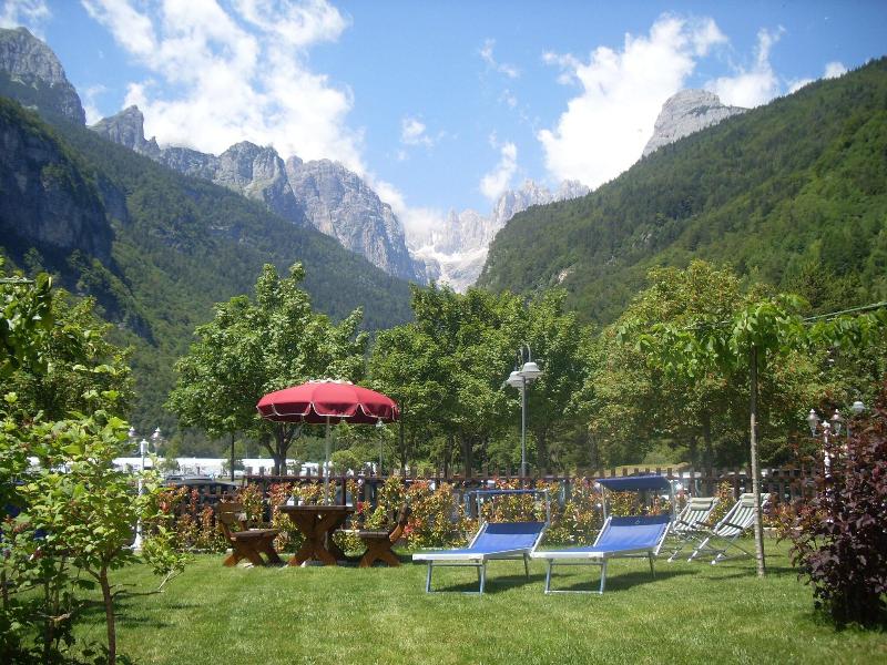 Garna Lago Alpino image