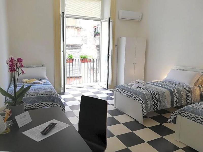 Mb Napoles Rooms — photo 3
