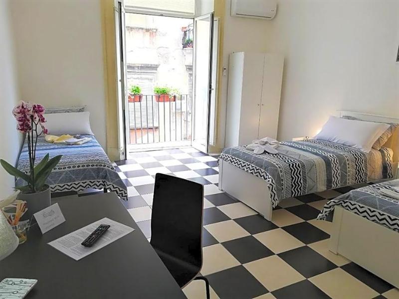 Mb Napoles Rooms — photo 4