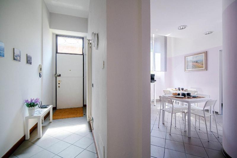 Downtown Rooms image