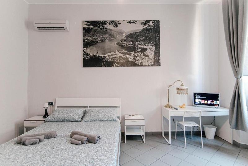 Downtown Rooms image