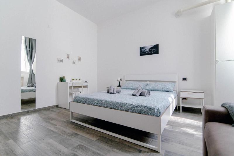 Downtown Rooms image