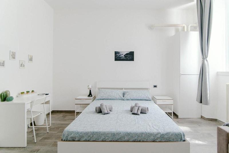 Downtown Rooms image