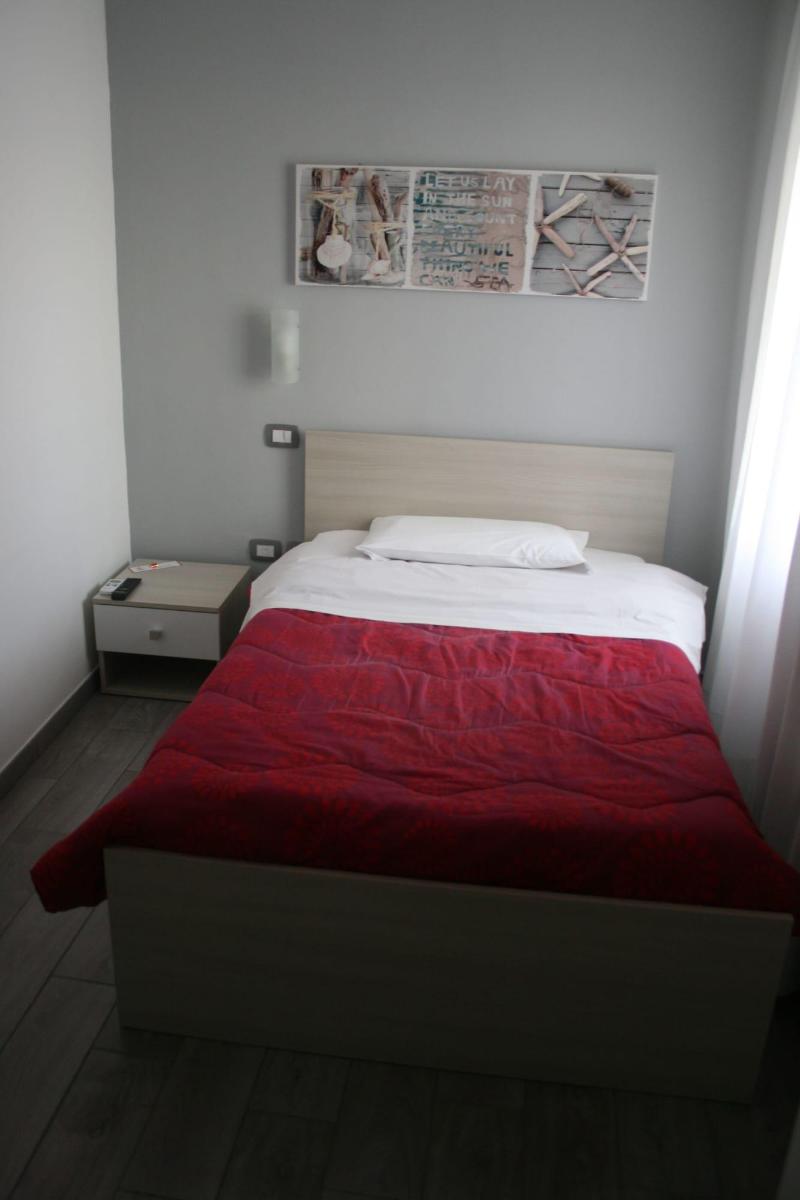 Coral Rooms image