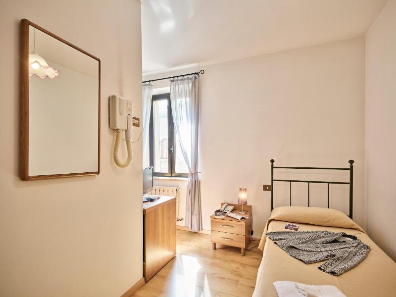 Il Bersagliere Dependance Hotel La Pace image